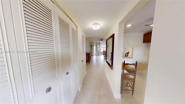 2800 W Sunrise Lakes Dr 101, Sunrise, FL 33322