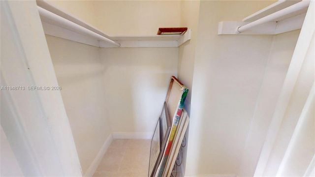 2800 W Sunrise Lakes Dr 101, Sunrise, FL 33322