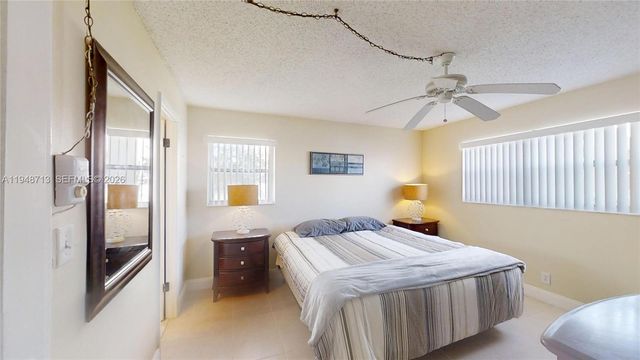 2800 W Sunrise Lakes Dr 101, Sunrise, FL 33322