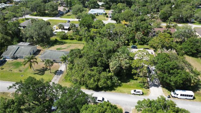 8000 Citrus Park Boulevard, Fort Pierce, FL 34951