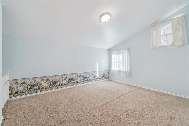 2909 N Santa Fe Avenue, Edmond, OK 73003