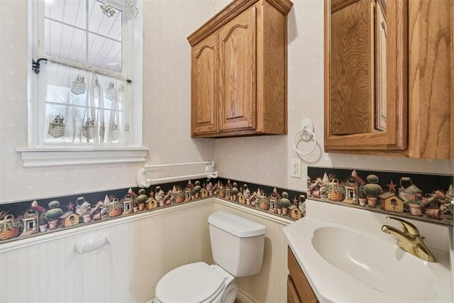 2909 N Santa Fe Avenue, Edmond, OK 73003