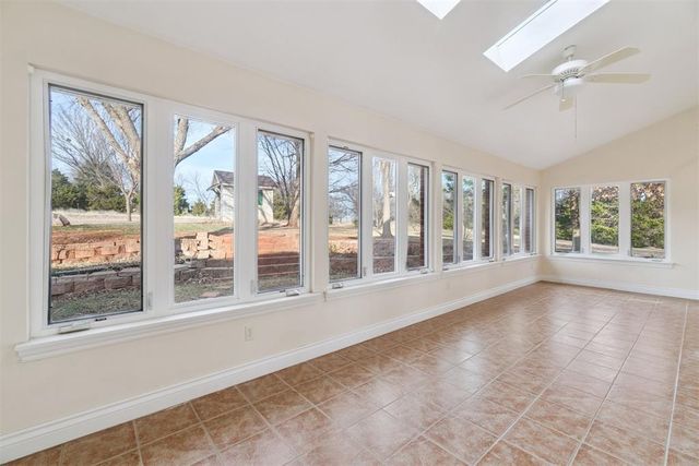 2909 N Santa Fe Avenue, Edmond, OK 73003