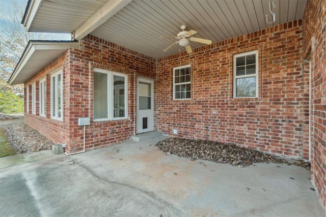 2909 N Santa Fe Avenue, Edmond, OK 73003