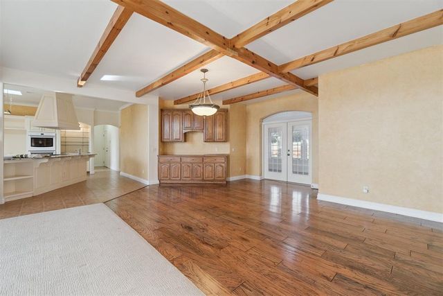 2909 N Santa Fe Avenue, Edmond, OK 73003