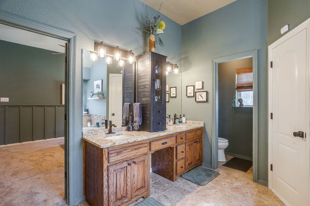 909 Overton Drive, Weatherford, TX 76086