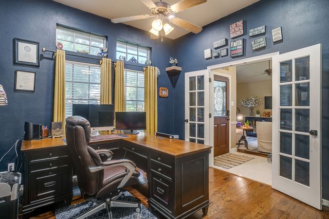 909 Overton Drive, Weatherford, TX 76086