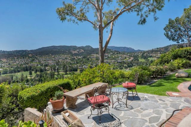 24508 Park Granada, Calabasas, CA 91302