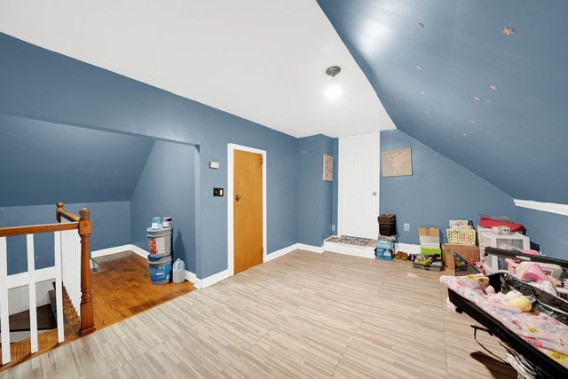 4208 S Artesian Avenue, Chicago, IL 60632