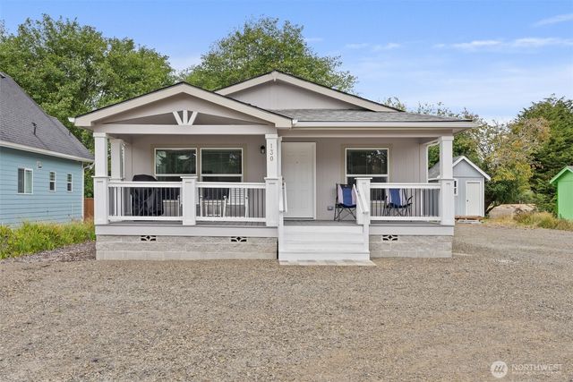 130 Pacific Boulevard NW, Ocean Shores, WA 98569