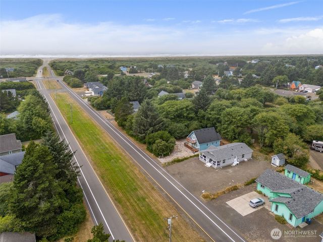 130 Pacific Boulevard NW, Ocean Shores, WA 98569