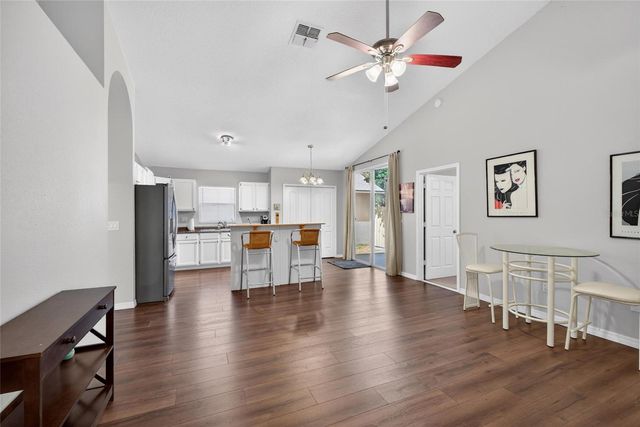 466 MOFFAT LOOP, Oviedo, FL 32765