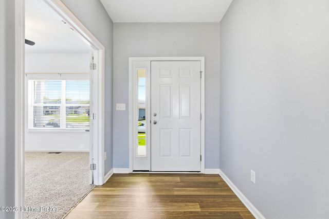 2073 Carnegie Dr, Shelbyville, KY 40065