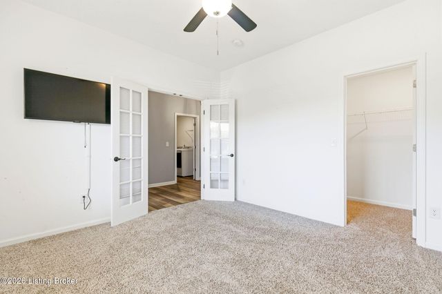 2073 Carnegie Dr, Shelbyville, KY 40065
