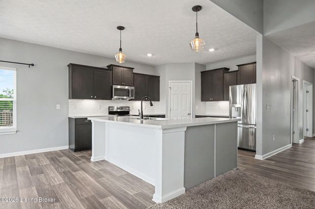 2073 Carnegie Dr, Shelbyville, KY 40065