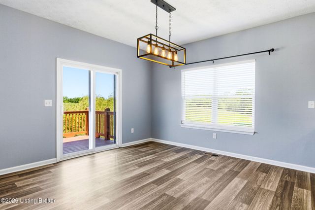 2073 Carnegie Dr, Shelbyville, KY 40065
