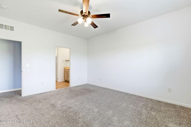 2073 Carnegie Dr, Shelbyville, KY 40065