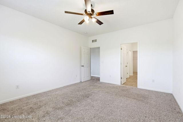 2073 Carnegie Dr, Shelbyville, KY 40065