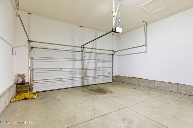 2073 Carnegie Dr, Shelbyville, KY 40065