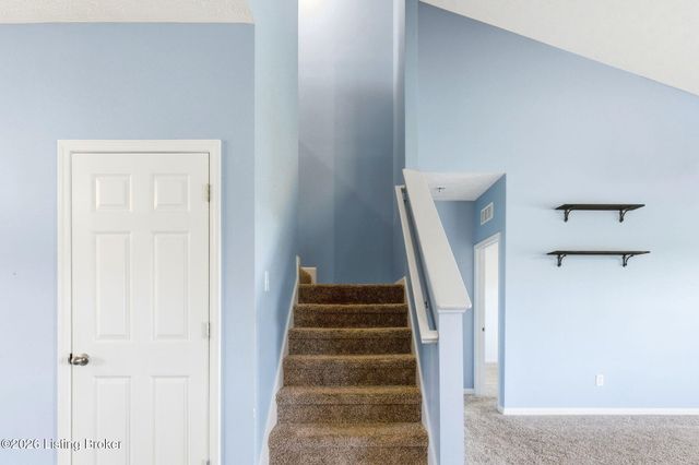 2073 Carnegie Dr, Shelbyville, KY 40065