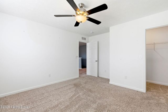 2073 Carnegie Dr, Shelbyville, KY 40065