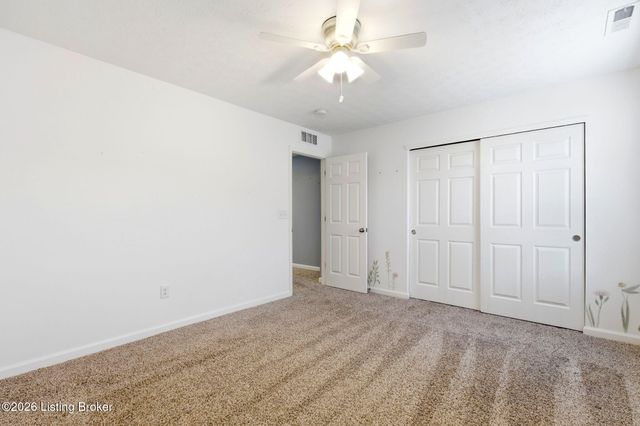 2073 Carnegie Dr, Shelbyville, KY 40065