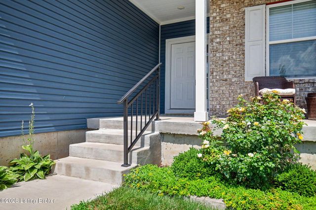 2073 Carnegie Dr, Shelbyville, KY 40065