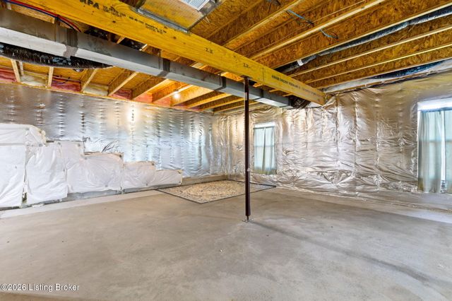 2073 Carnegie Dr, Shelbyville, KY 40065