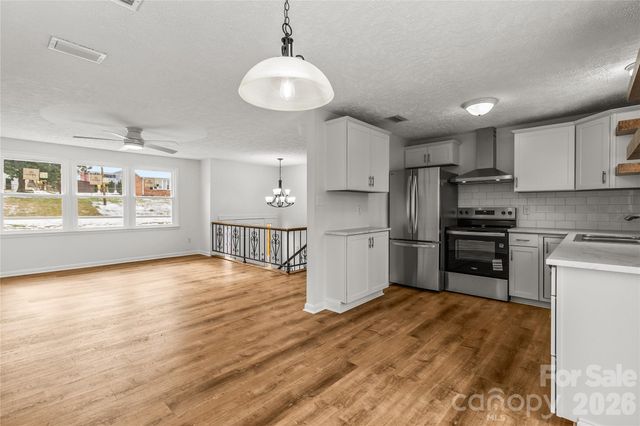 2474 Cedar Valley Drive, Conover, NC 28614