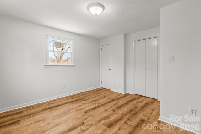 2474 Cedar Valley Drive, Conover, NC 28614