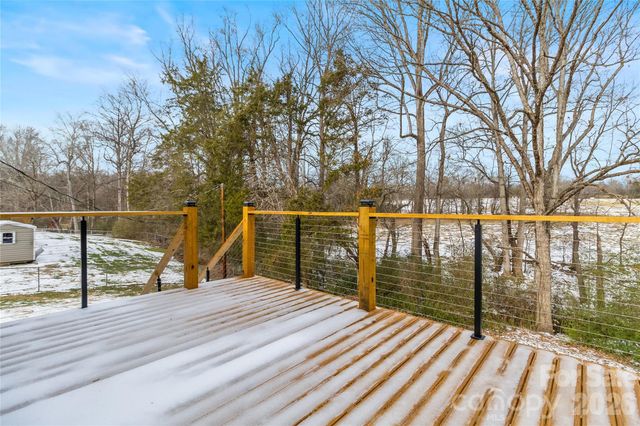 2474 Cedar Valley Drive, Conover, NC 28614