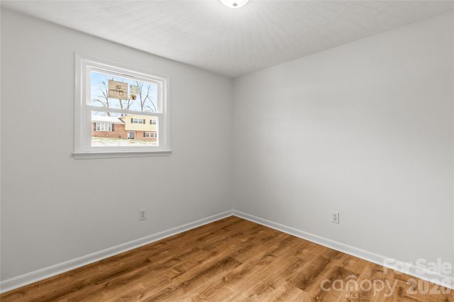 2474 Cedar Valley Drive, Conover, NC 28614