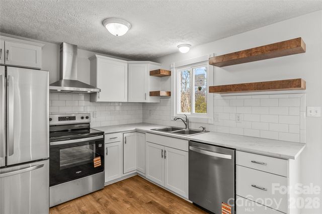 2474 Cedar Valley Drive, Conover, NC 28614