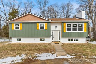 2474 Cedar Valley Drive, Conover, NC 28614