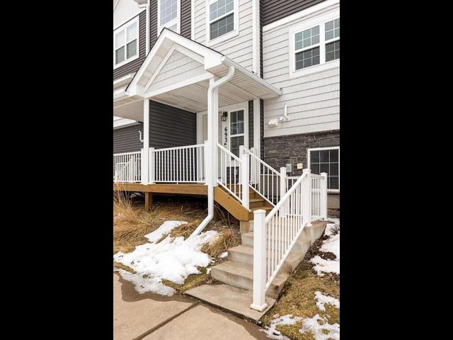 693 Eagle Court, Lino Lakes, MN 55014