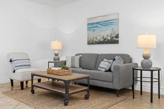 3422 Seabreeze Walk, Oceanside, CA 92056