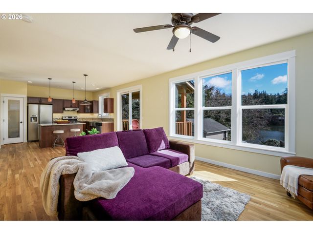 5300 Ne 49TH St, Neotsu, OR 97364