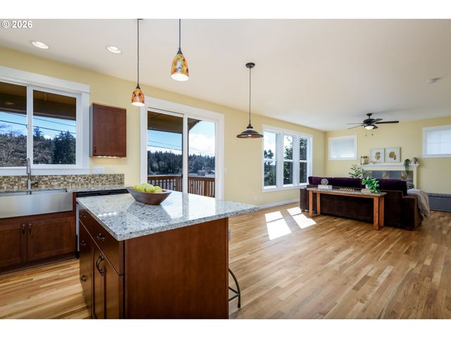 5300 Ne 49TH St, Neotsu, OR 97364