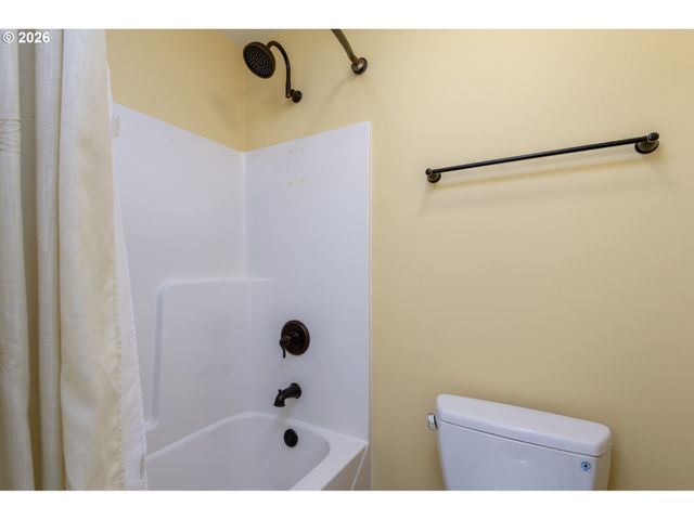 5300 Ne 49TH St, Neotsu, OR 97364