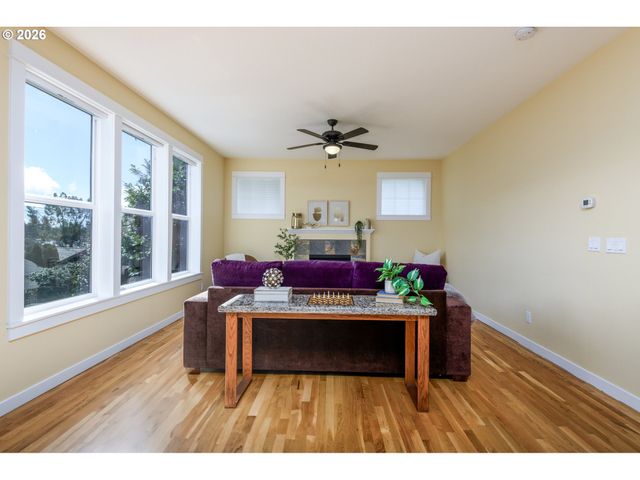 5300 Ne 49TH St, Neotsu, OR 97364