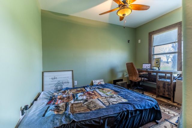 3971 Us Highway 77 S, Hallettsville, TX 77964