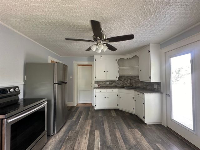 363 Concord Rd 2, Billerica, MA 01821