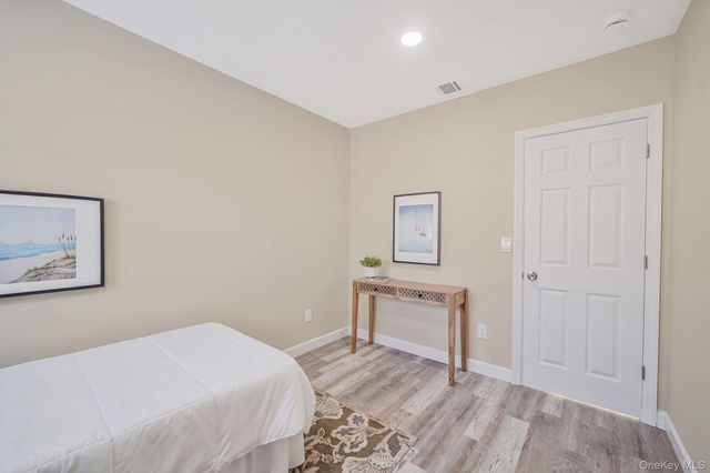 96 Toomey Road, West Islip, NY 11795