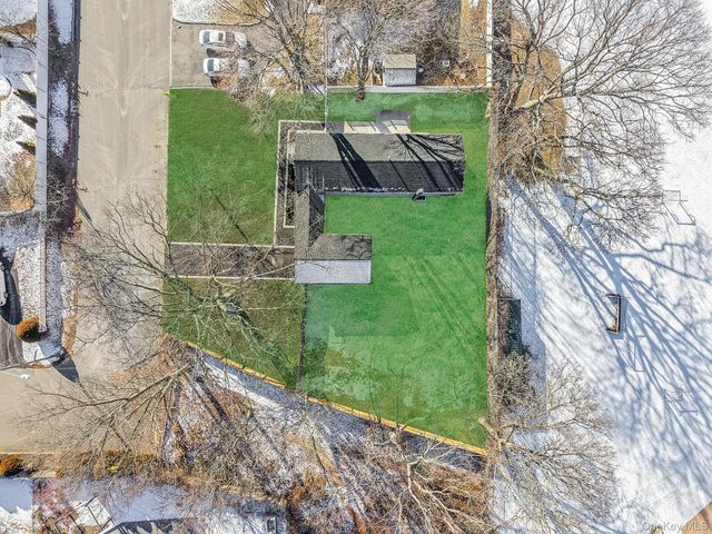 96 Toomey Road, West Islip, NY 11795