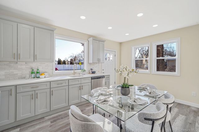 96 Toomey Road, West Islip, NY 11795