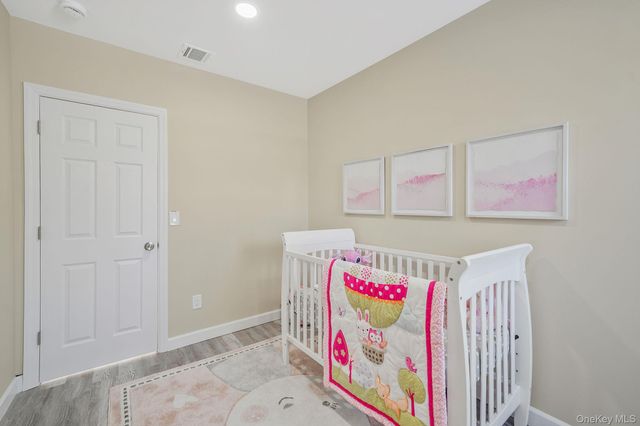 96 Toomey Road, West Islip, NY 11795