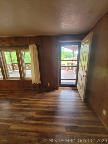 425126 E 1168 Road, Eufaula, OK 74432