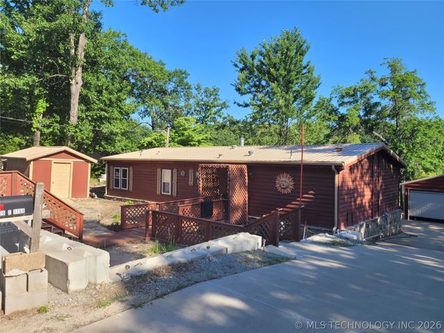 425126 E 1168 Road, Eufaula, OK 74432