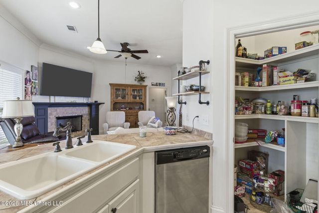 207 Glensview Cove, Brandon, MS 39047