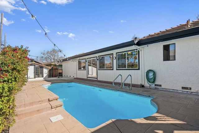 1850 Highland Drive, Hollister, CA 95023